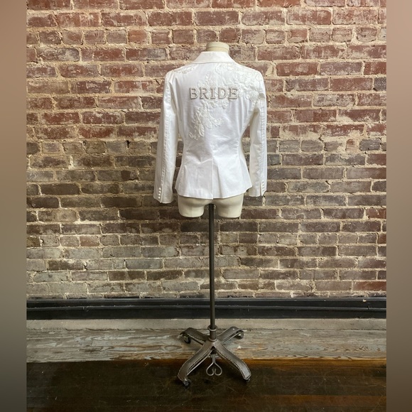 Bride Jacket - Picture 5 of 10